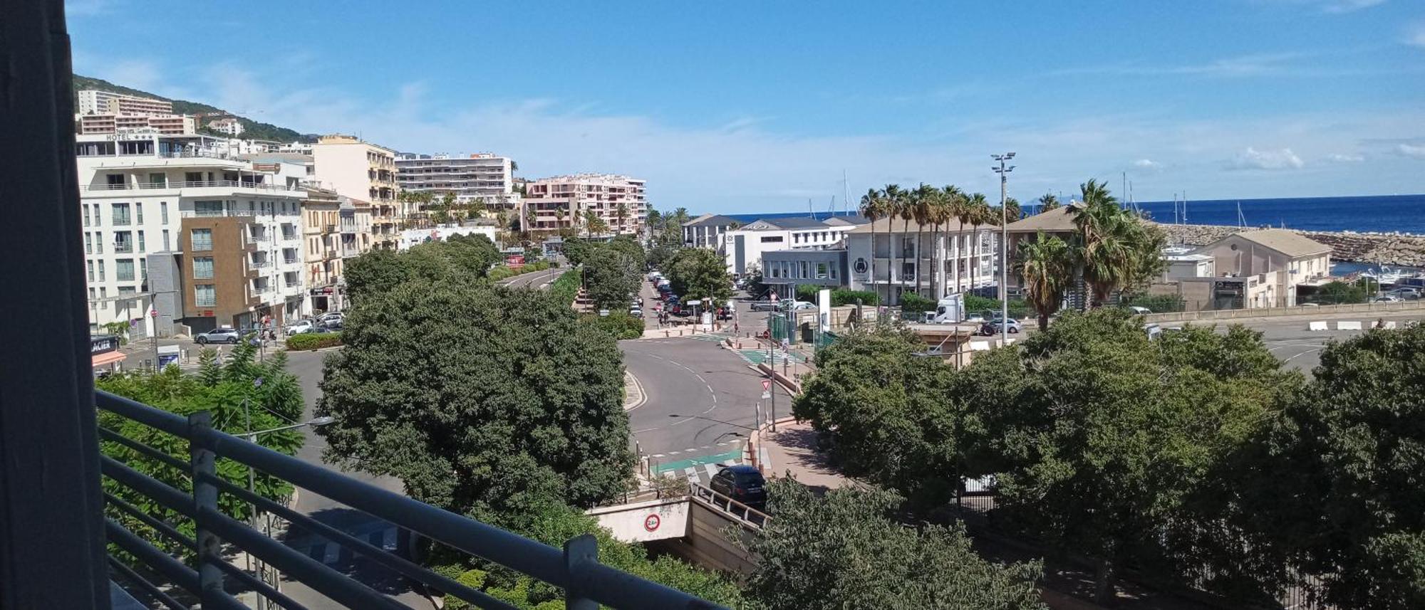 Appartement T2 Tout Confort Bastia  Esterno foto